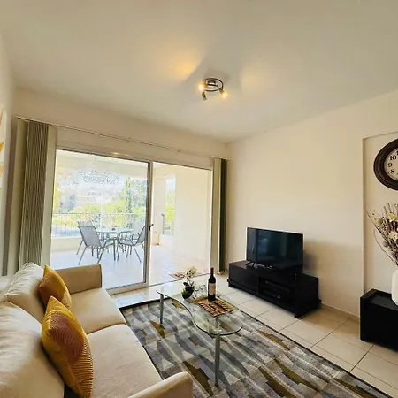 Hesperides Garden - Sunny 2br With Large Balcony, Pool, Apartament