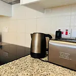 Apartment Hesperides Garden - Sunny 2br With Large Balcony, Pool, Paphos