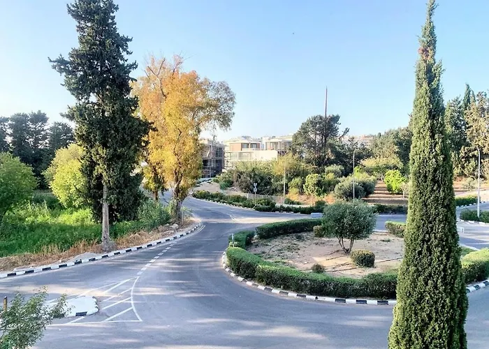 Winter Deal! 2br Hesperides - Heated, Large Balcony, Well Connected, Work Friendly Lejlighed Paphos